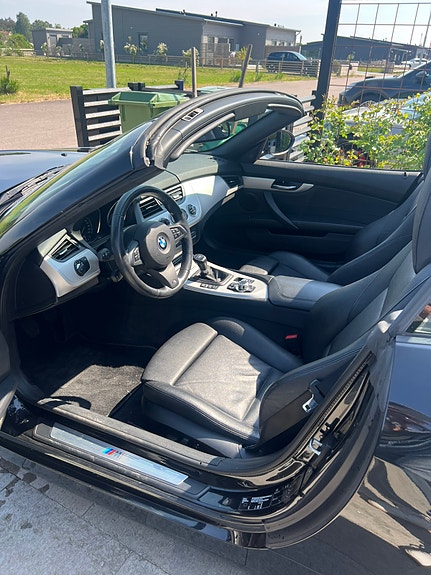 BMW Z4 2 of 5