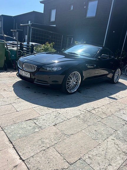 BMW Z4 3 of 5