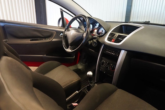 Peugeot 207 CC 5 of 5