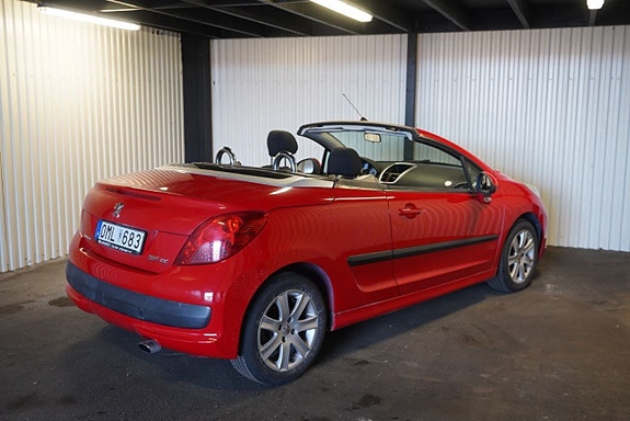 Peugeot 207 CC 8 of 12