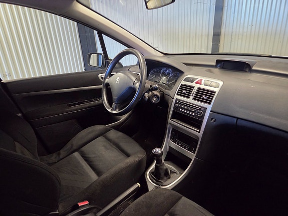 Peugeot 307 8 of 10