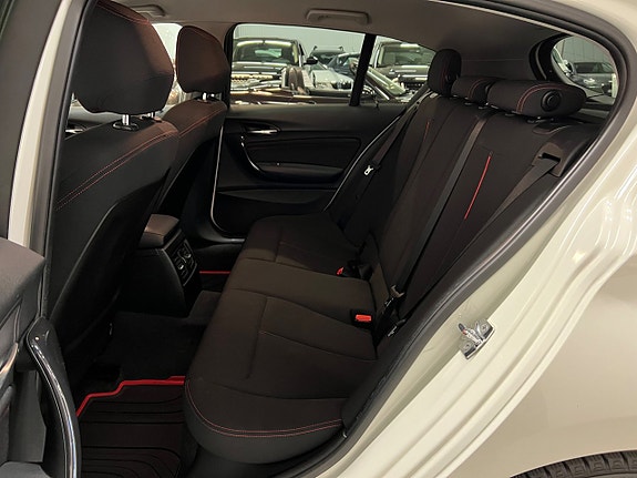 BMW 116i 14 of 27