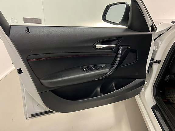 BMW 116i 13 of 27