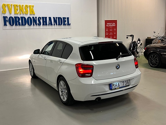 BMW 116i 8 of 27