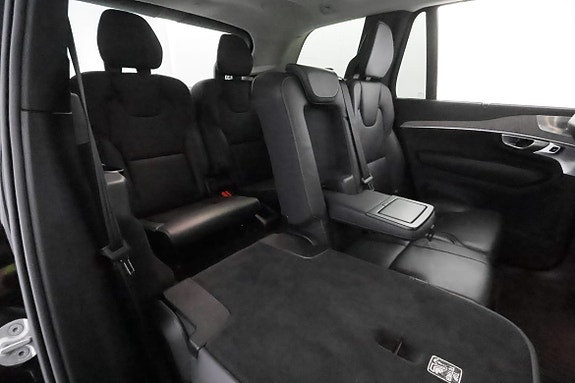 Volvo XC90 25 of 30