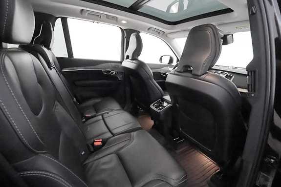 Volvo XC90 23 of 30