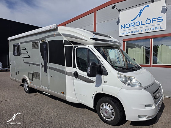 Hymer T 698 CL Queenbed - Familjebil