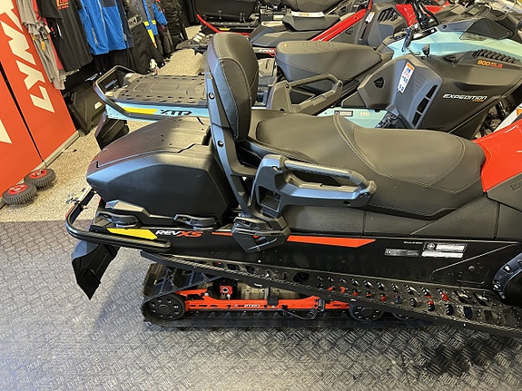Ski-Doo Backcountry 800 E-TEC GPS 1+1 dyna Kylare 383 mil 9 of 13