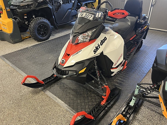 Ski-Doo Backcountry 800 E-TEC GPS 1+1 dyna Kylare 383 mil 10 of 13