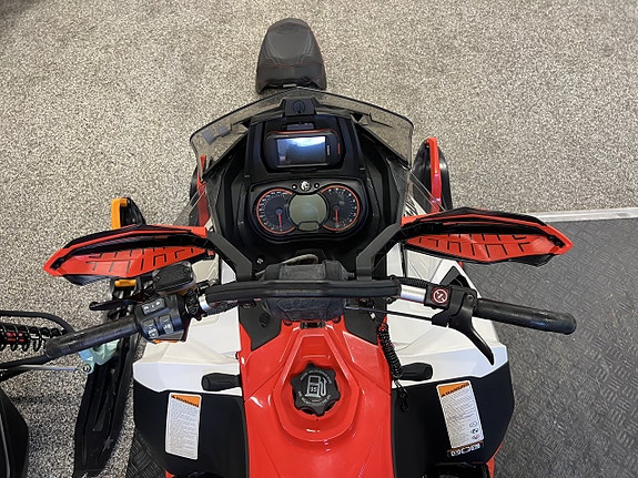 Ski-Doo Backcountry 800 E-TEC GPS 1+1 dyna Kylare 383 mil 8 of 13