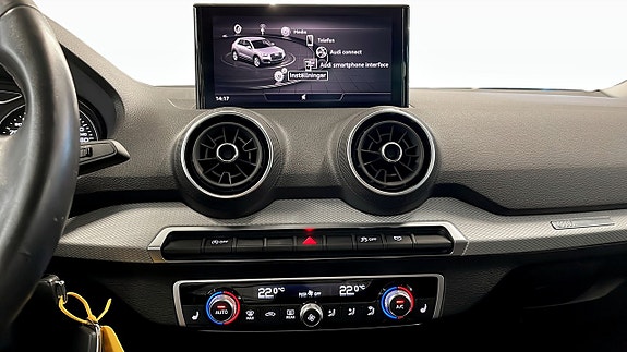 Audi Q2 9 of 15