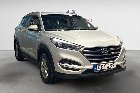 Hyundai Tucson 9 of 16