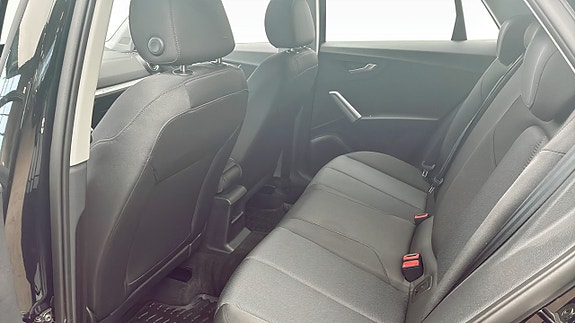Audi Q2 11 of 12