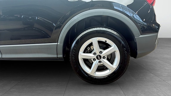 Audi Q2 6 of 12