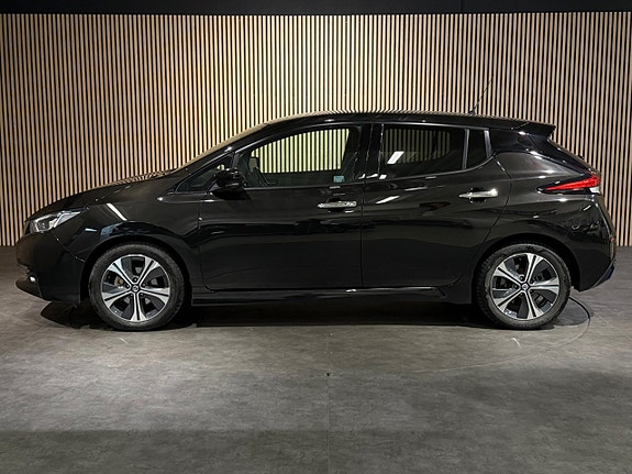 Nissan Leaf 2 of 5