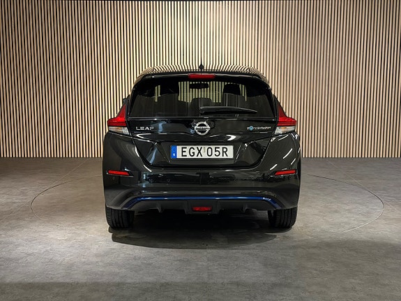 Nissan Leaf 5 of 5