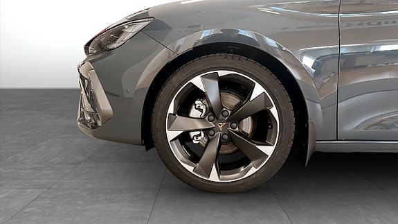 Cupra Leon 6 of 12