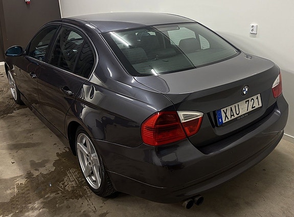 BMW 325i 6 of 11