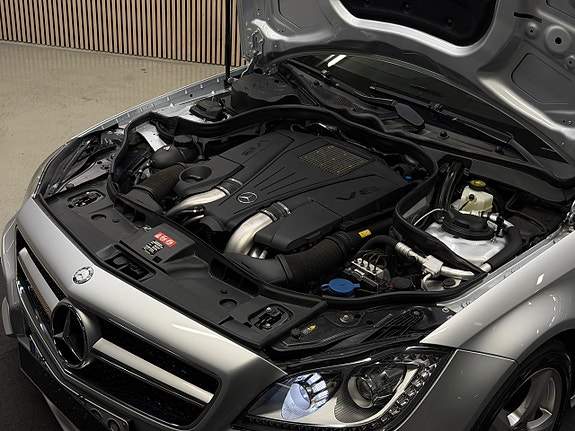 Mercedes-Benz CLS500 10 of 30