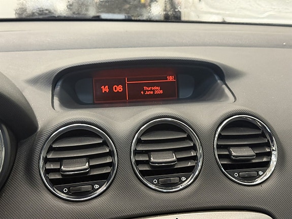 Peugeot 308 16 of 22