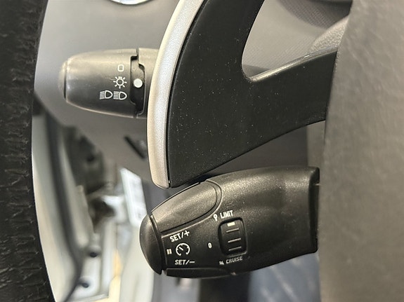 Peugeot 308 13 of 22