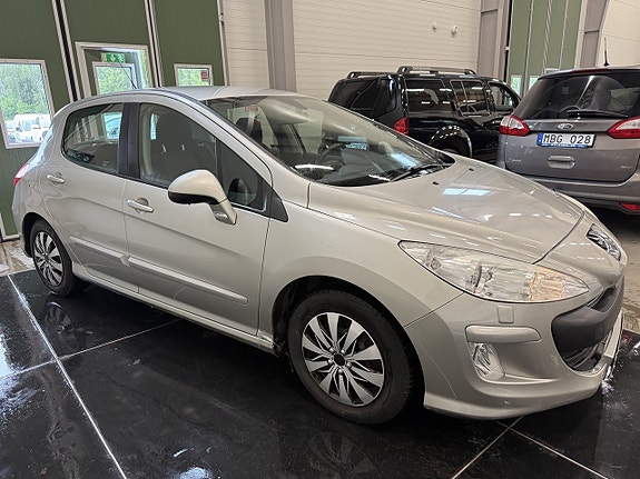 Peugeot 308 6 of 22
