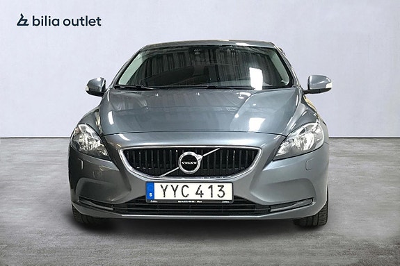 Volvo V40 3 of 5