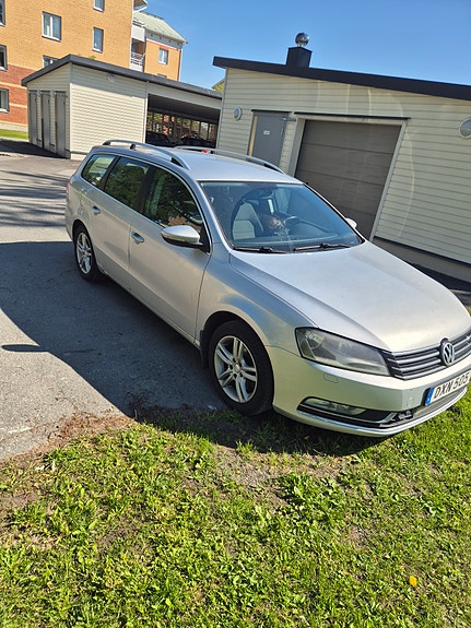 Volkswagen Passat 3 of 5