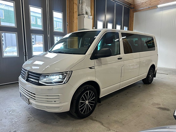 Volkswagen Caravelle 4 of 5