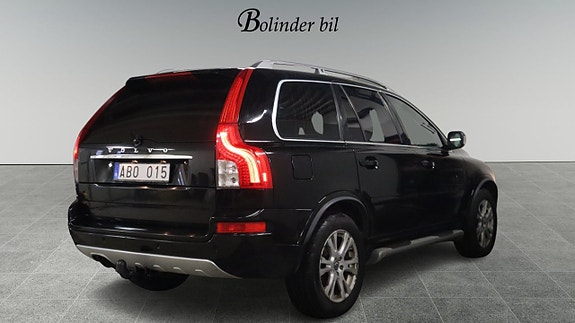Volvo XC90 6 of 23