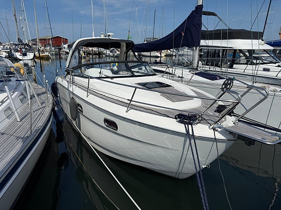 Bavaria 28 Sport D4-260 6 of 12