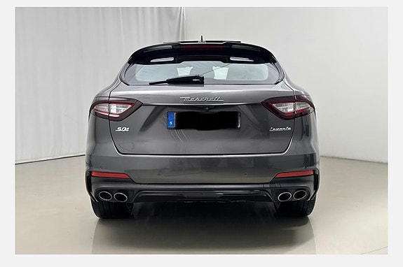 Maserati Levante 3 of 5