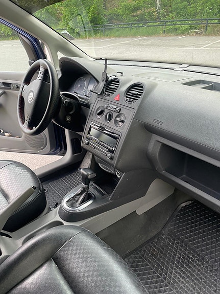 Volkswagen Caddy 12 of 16