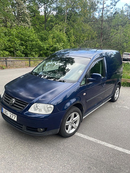 Volkswagen Caddy 2 of 5