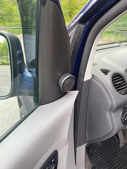 Volkswagen Caddy 13 of 16