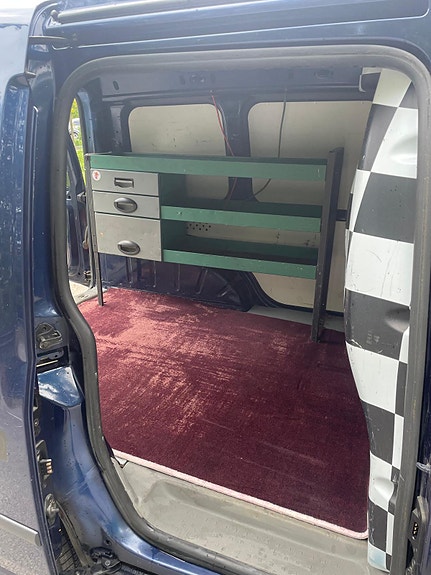 Volkswagen Caddy 9 of 16