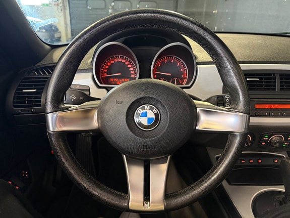 BMW Z4 19 of 19