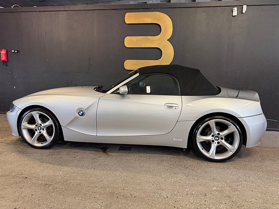 BMW Z4 2 of 5