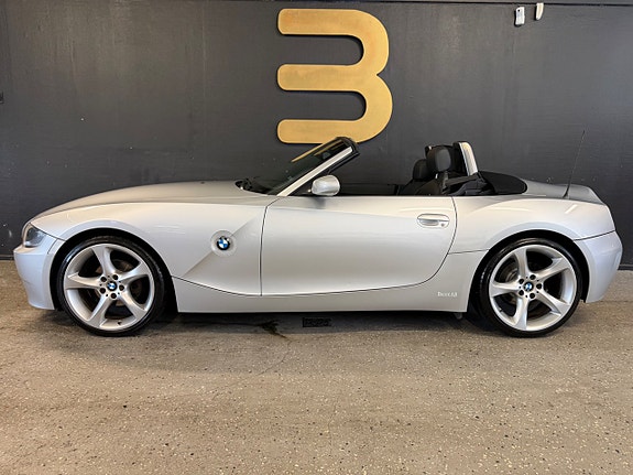 BMW Z4 4 of 5