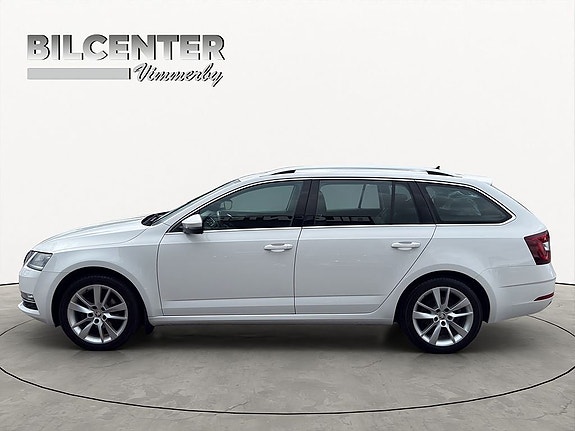 Skoda Octavia 3 of 5