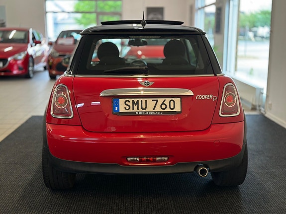 MINI Cooper 3 of 5