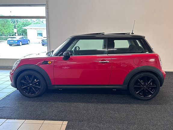 MINI Cooper 9 of 17