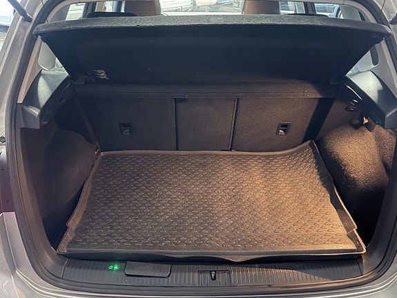 Volkswagen Golf Sportsvan 19 of 25