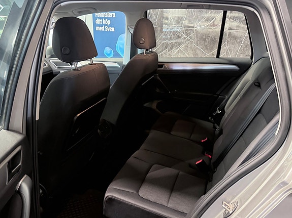 Volkswagen Golf Sportsvan 14 of 25