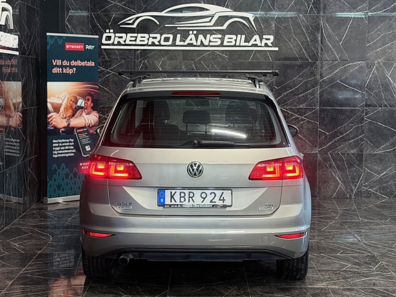 Volkswagen Golf Sportsvan 12 of 25