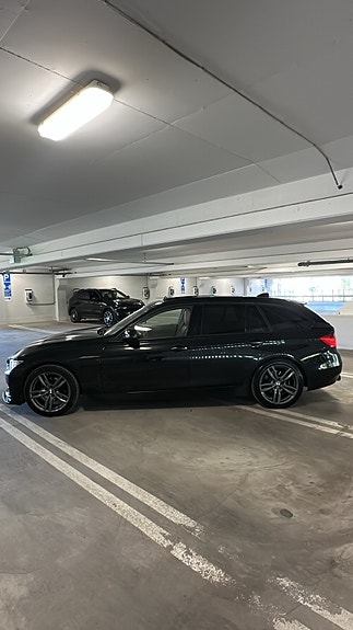 BMW 320d 5 of 5