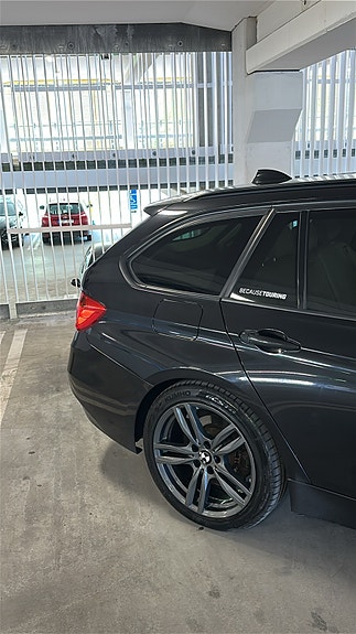 BMW 320d 9 of 21