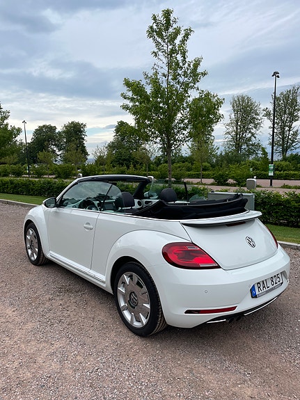 Volkswagen Beetle 4 of 11