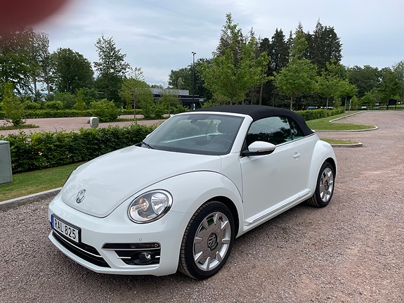 Volkswagen Beetle 2 of 5