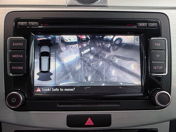 Volkswagen Passat Alltrack 21 of 22
